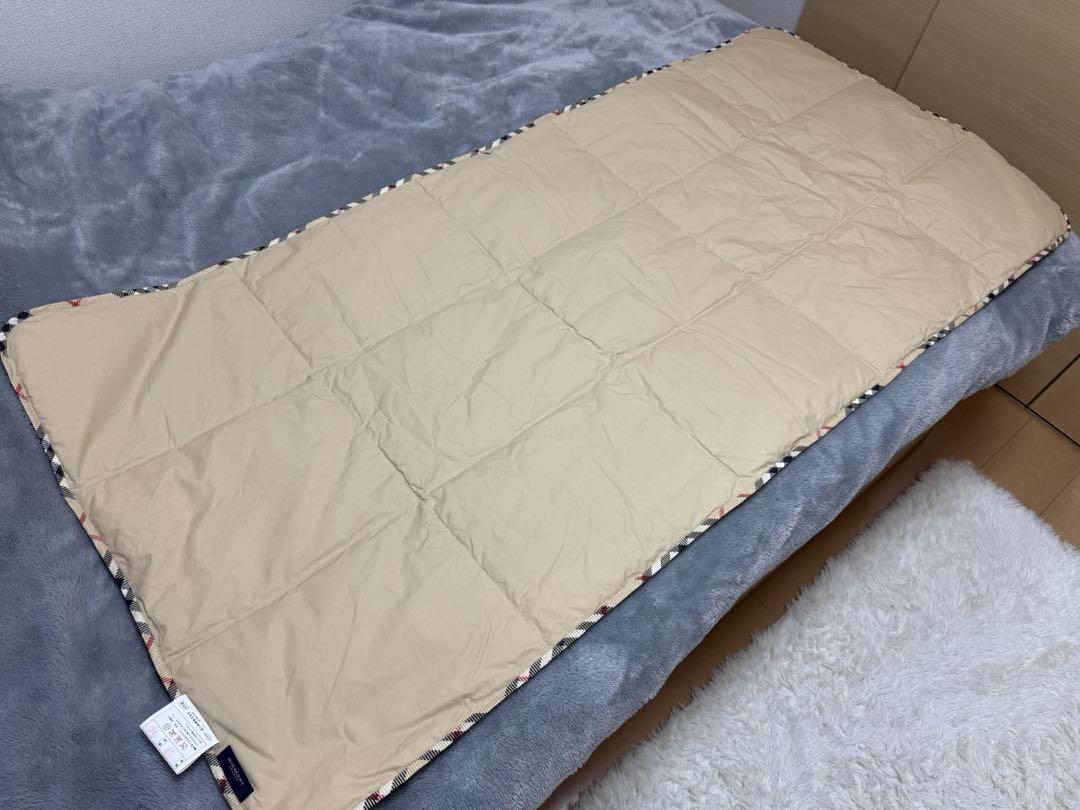 BURBERRY LONDON 羽毛ひざ掛け西川産業日本製　ベージュ