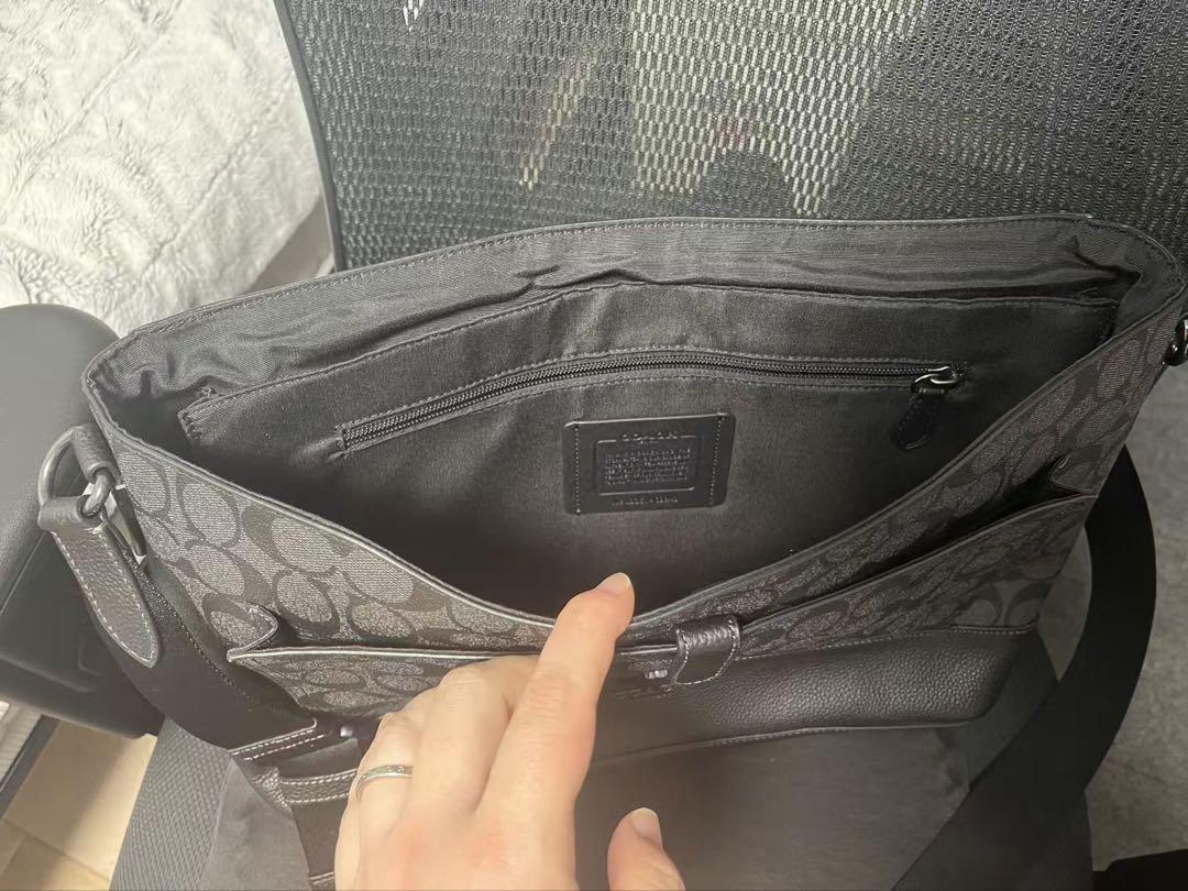 「値下げ！」Coach 黒 レザー ショルダーバッグ