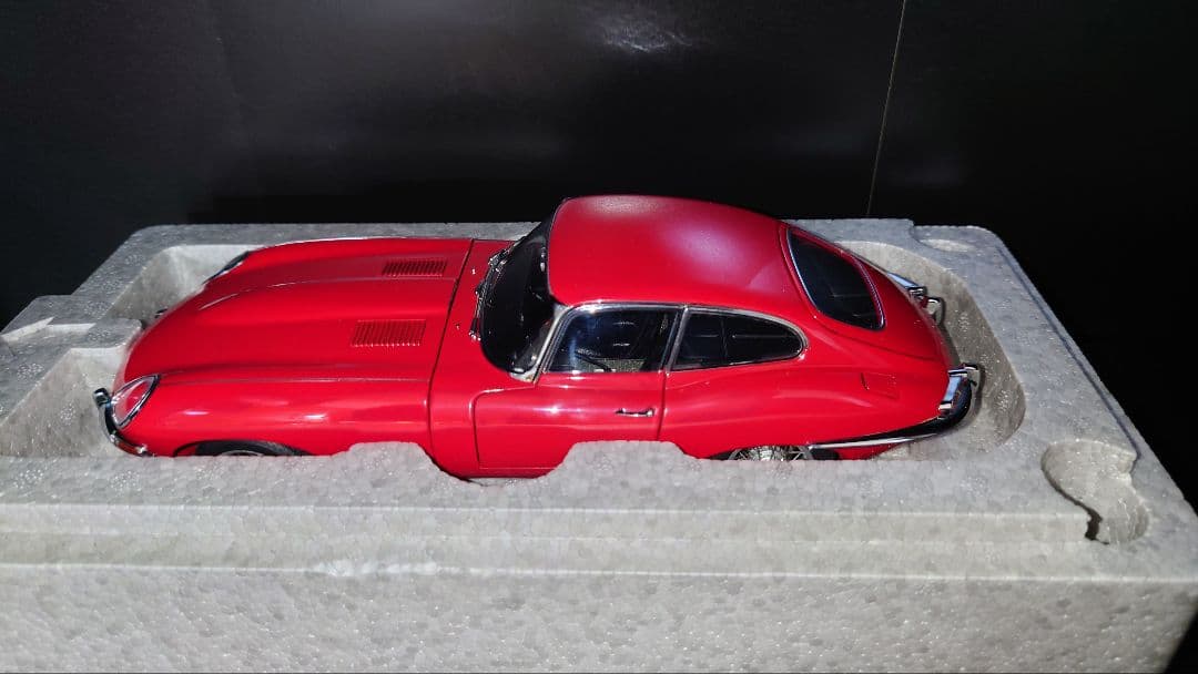 autoart 1/18 ジャガー e-type シリーズ1 ロードスター autoart 1/18 ジャガー e-type シリーズ1 ロードスター