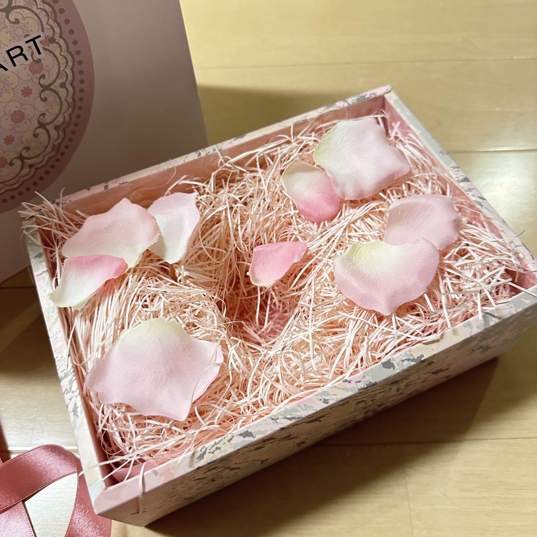 JILLSTUART ジルスチュアート ギフトボックス 花柄デザイン