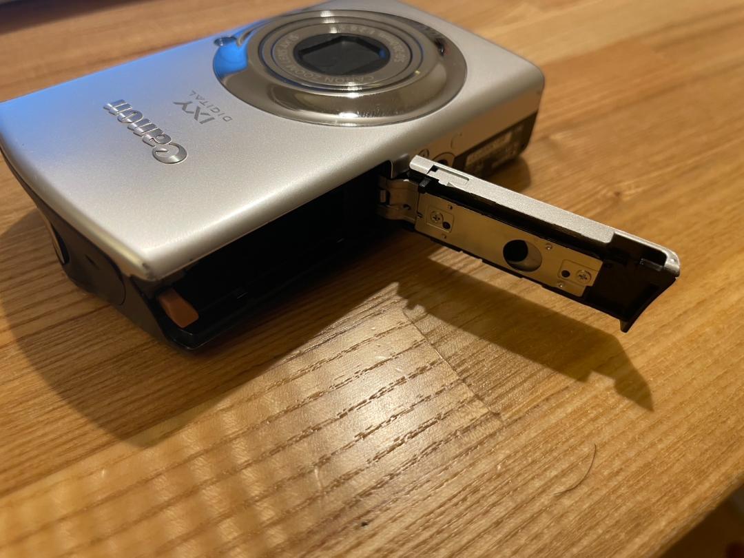 大人気！付属品完備☆美品☆ Canon IXY DIGITAL 920 IS