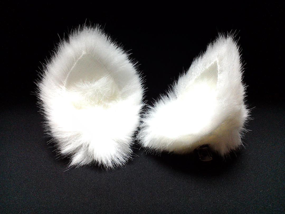 【 ホワイトネコミミ 】ヘアピンねこみみ◆白色ねこ耳◆頭の髪に着けられる猫耳