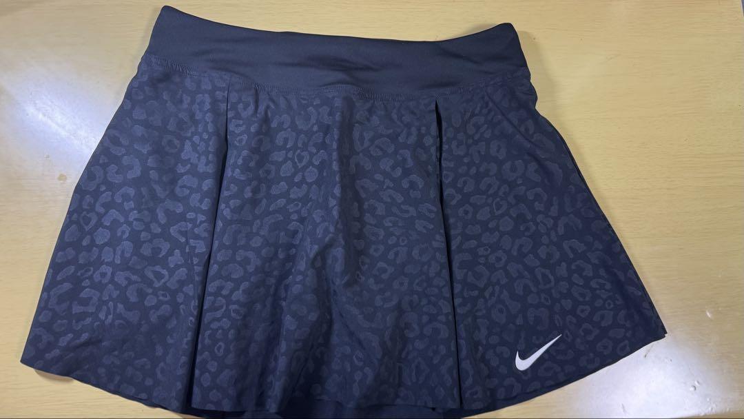 Nike ヒョウ柄 レオパード柄　ブラック US-Mサイズ