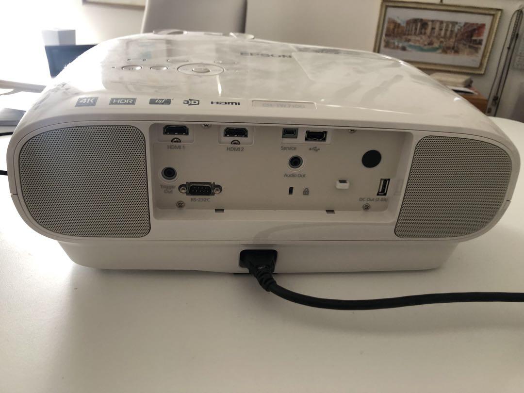 プロジェクター　EPSON EH-TW 7100
