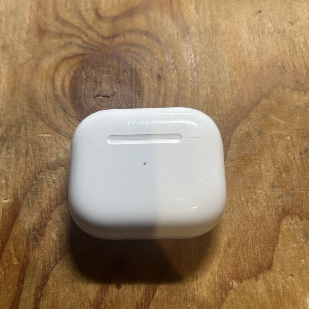 AirPods 充電ケース