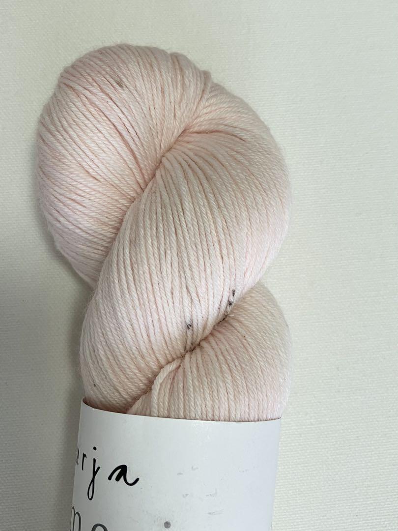 海外糸 nurja merino sock ピンク 100g ソックヤーン