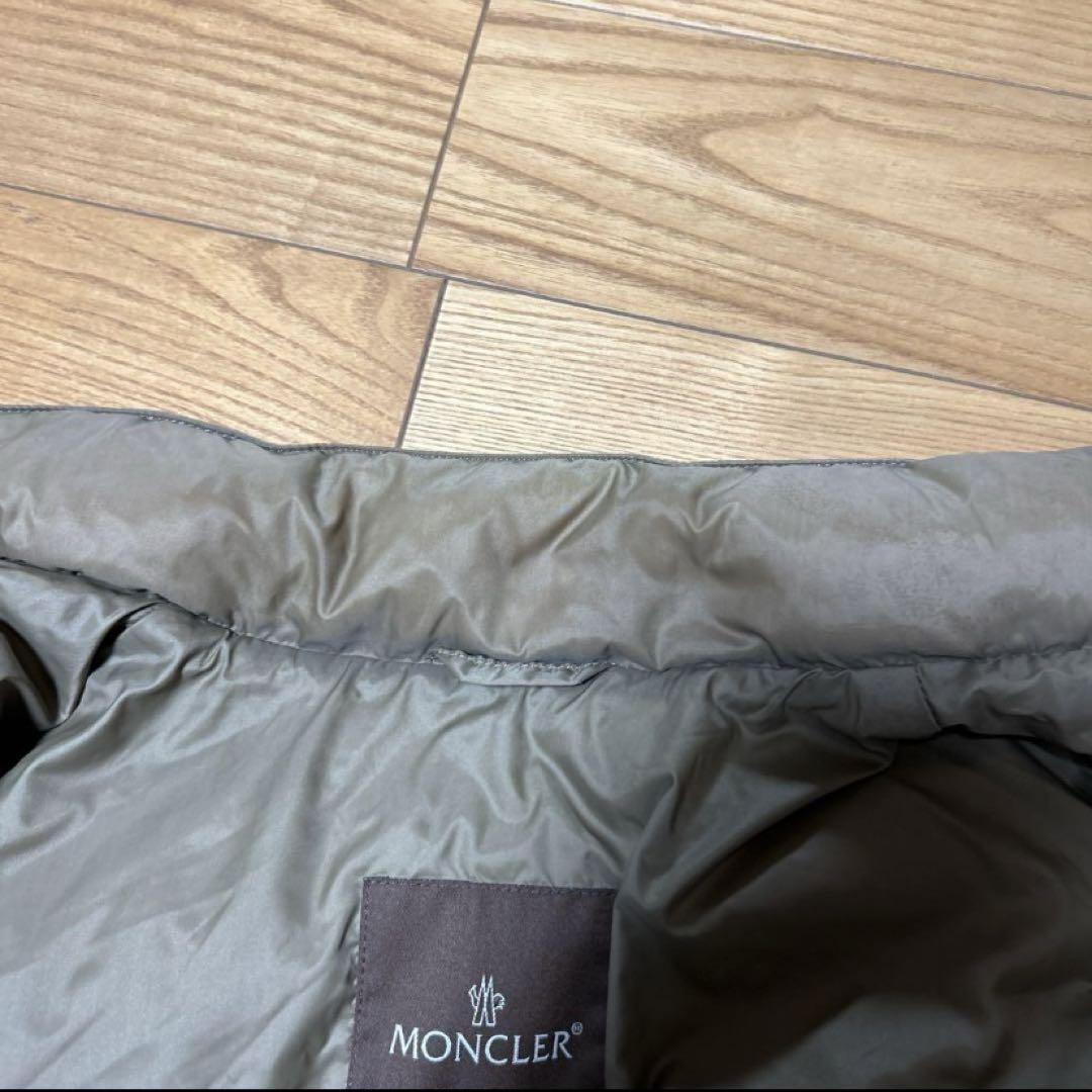 茶タグ　モンクレール MONCLER ダウンベスト