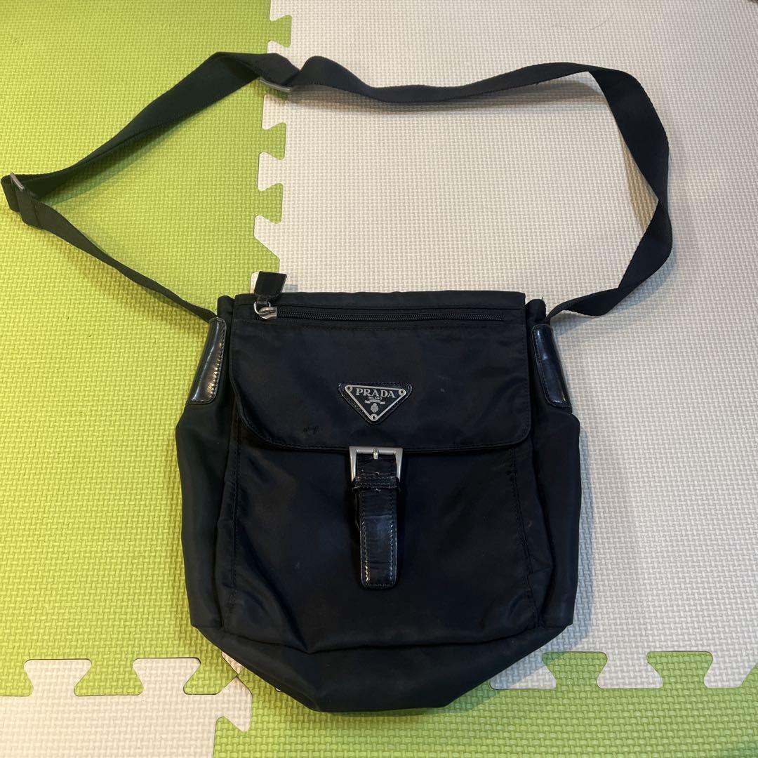PRADA ナイロンショルダーバッグ