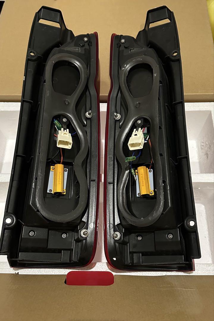 ハイエース　バレンティ　Valenti テール