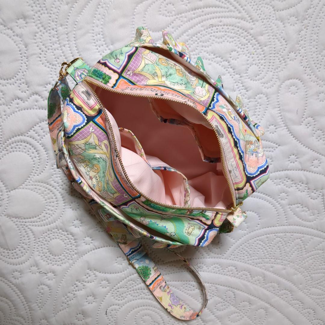 ユキエモンハンカチコレクター マチを広め ボックス型ショルダーバッグ NEXPOTALLINN_EU