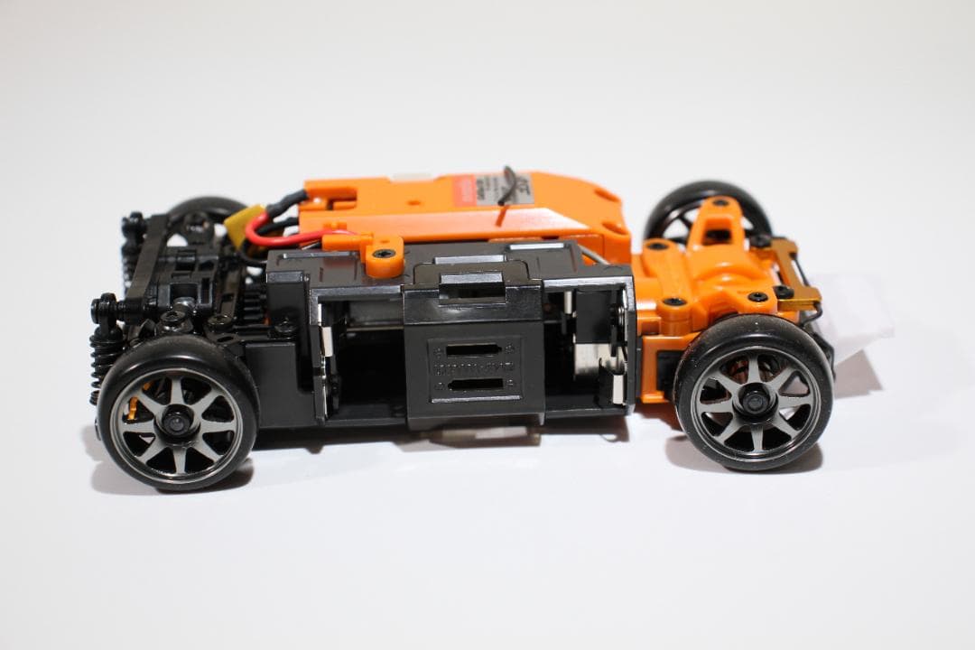 京商ミニッツMA-010