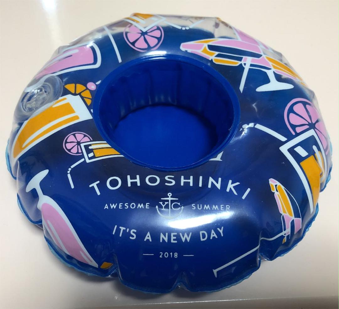 メルカリ 東方神起 浮き輪型ボトルホルダー2個セット インテリア小物 300 中古や未使用のフリマ メルカリ 東方神起 浮き輪型ボトルホルダー2個セット インテリア小物 300 中古や未使用のフリマ