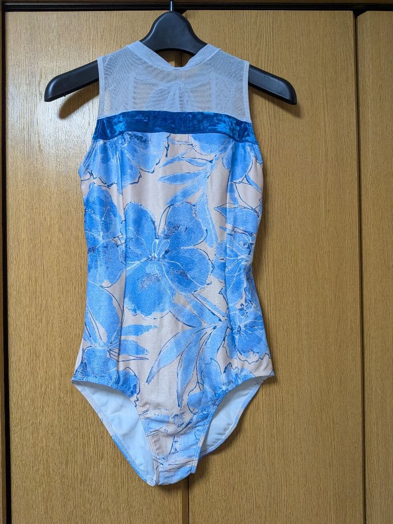 シルフィーヌ バックリボンレオタード Lサイズ新品、♥