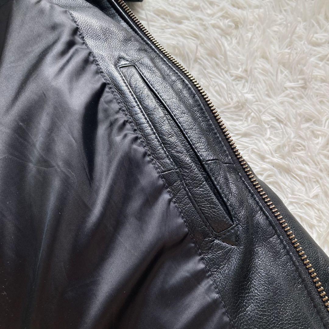 美品✨AVIREX レザーダウンジャケット　L フーディ　黒　本革　ブルゾン