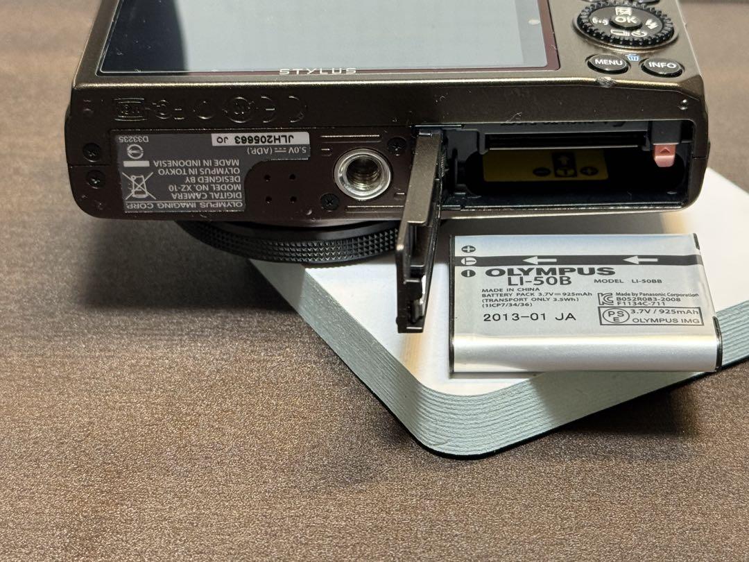 OLYMPUS コンパクトデジタルカメラ XZ-10