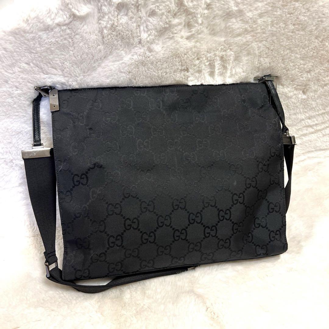 GUCCIグッチ　メッセンジャーバッグ　キャンバス　GG柄　トムフォード