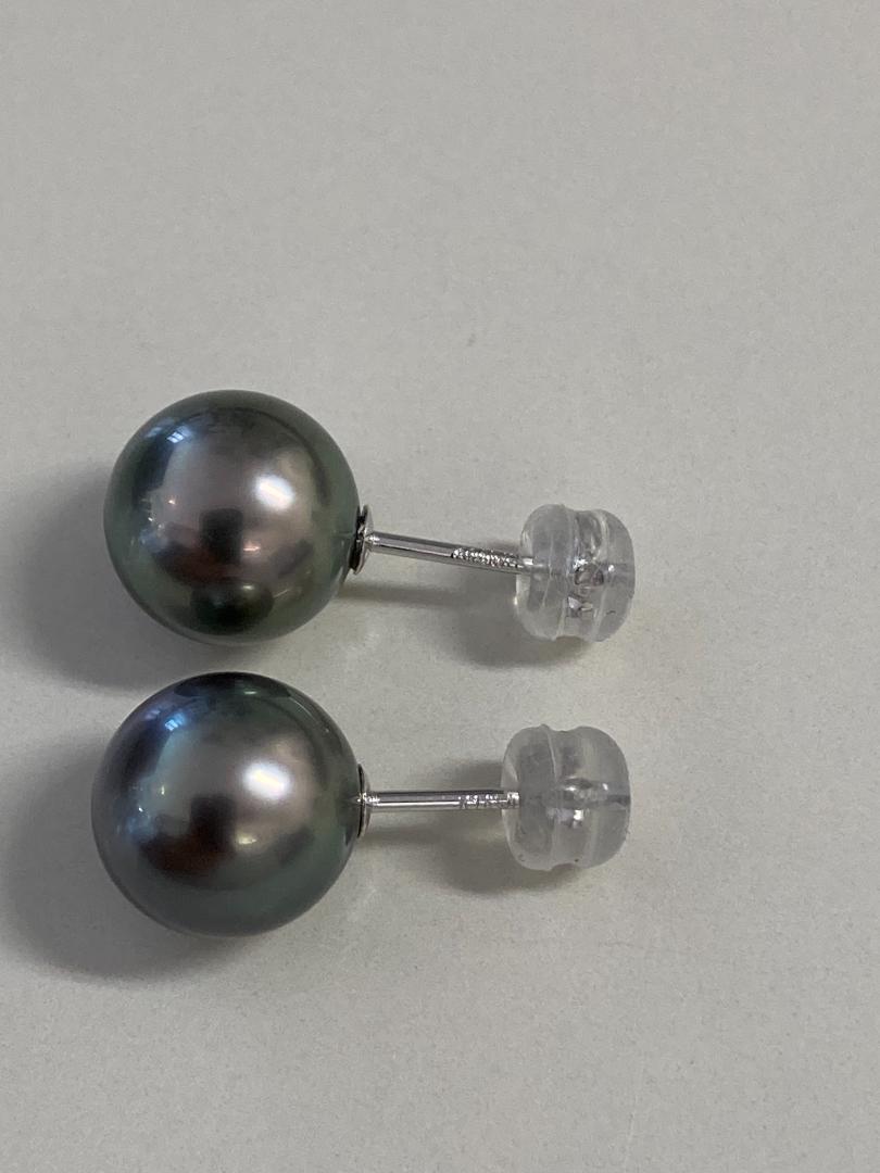 ピアス