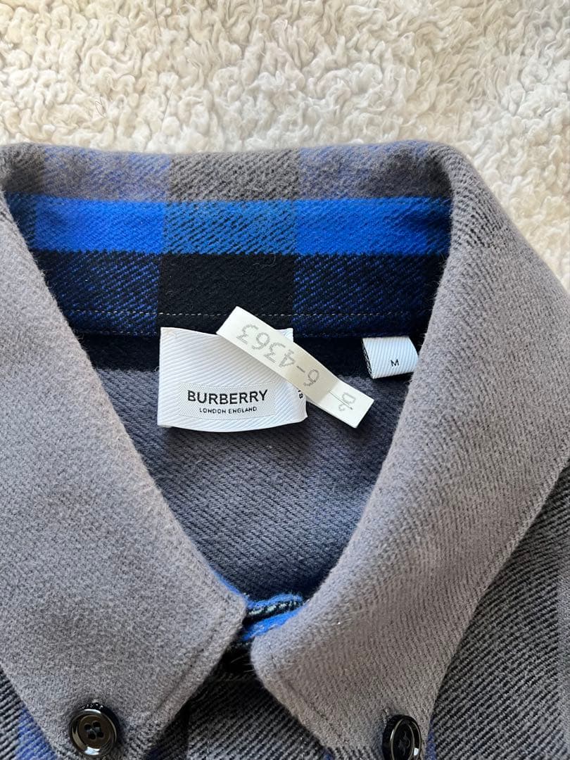 【Burberry】メンズ 厚手シャツ クリーニング済 【Burberry】メンズ 厚手シャツ クリーニング済