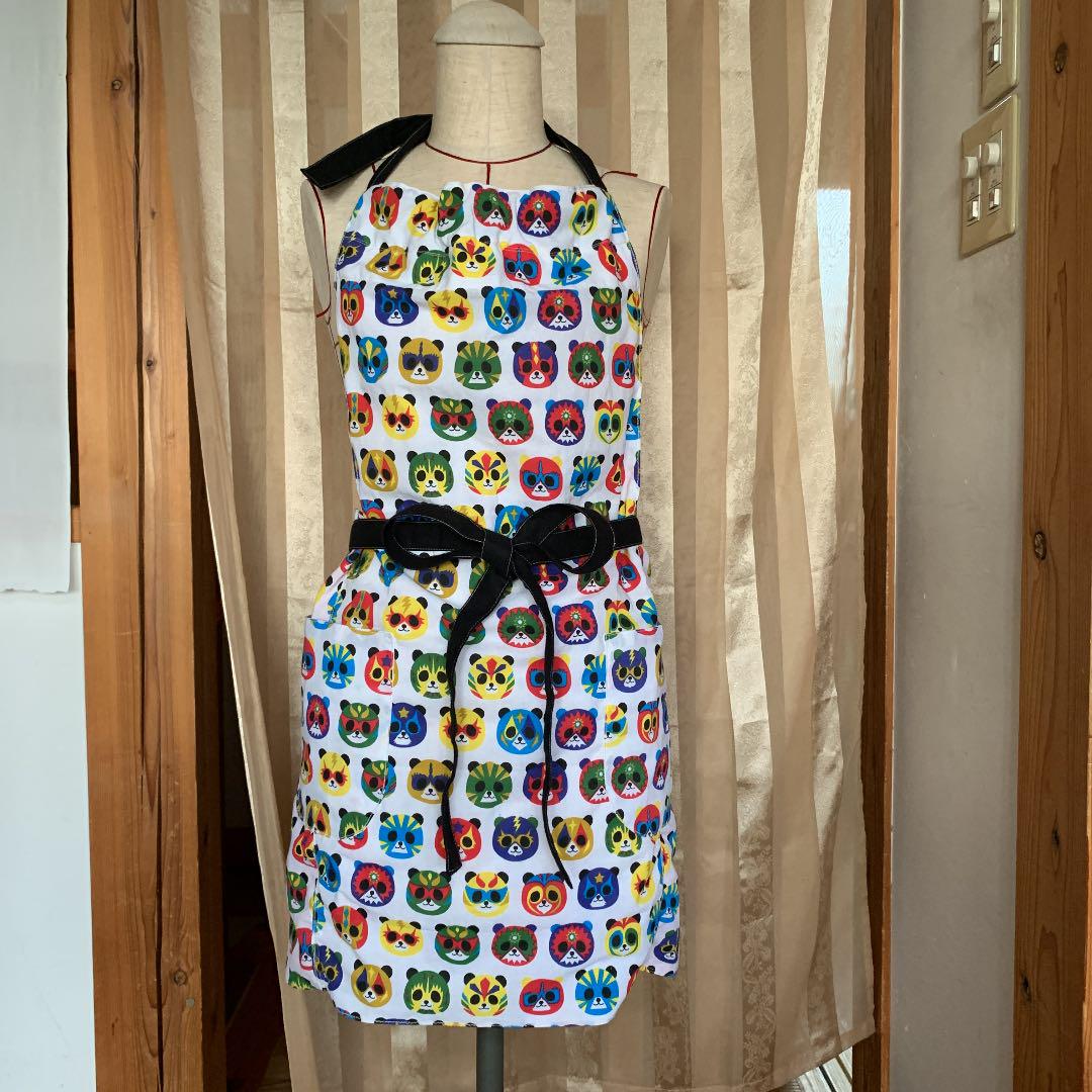 981 胸当て付エプロン　アケビ　手ぬぐい　手拭い　リメイク　ハンドメイド 簡単なエプロンの作り方【DIY】手ぬぐいリメイク - YouTube