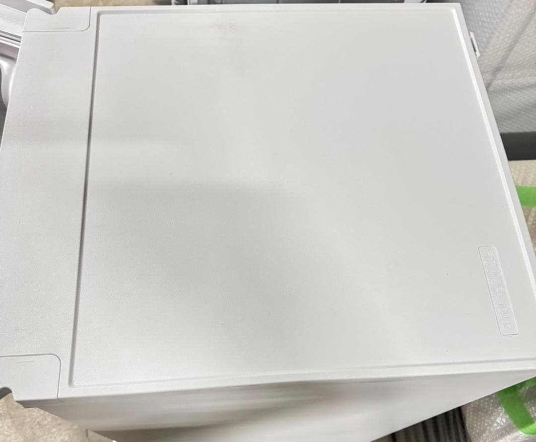 SHARP シャープ ノンフロン冷凍冷蔵庫 SJ-D15KJ-W 2023年製 SHARP シャープ ノンフロン冷凍冷蔵庫 SJ-D15KJ-W 2023年製