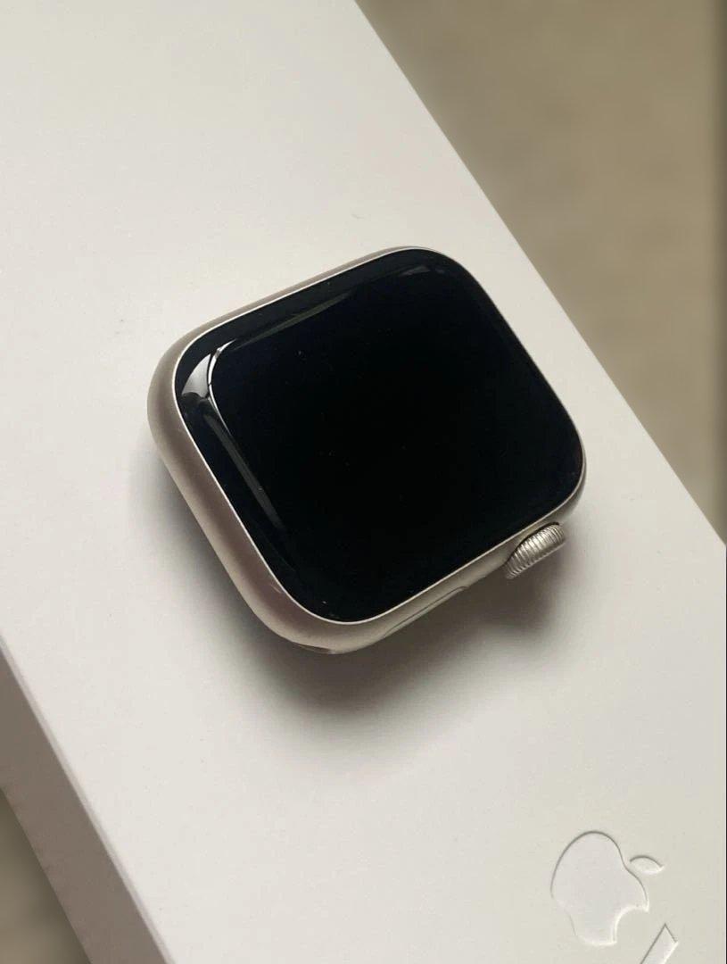 Apple Watch８　41mm スターライト　本体　ケース付