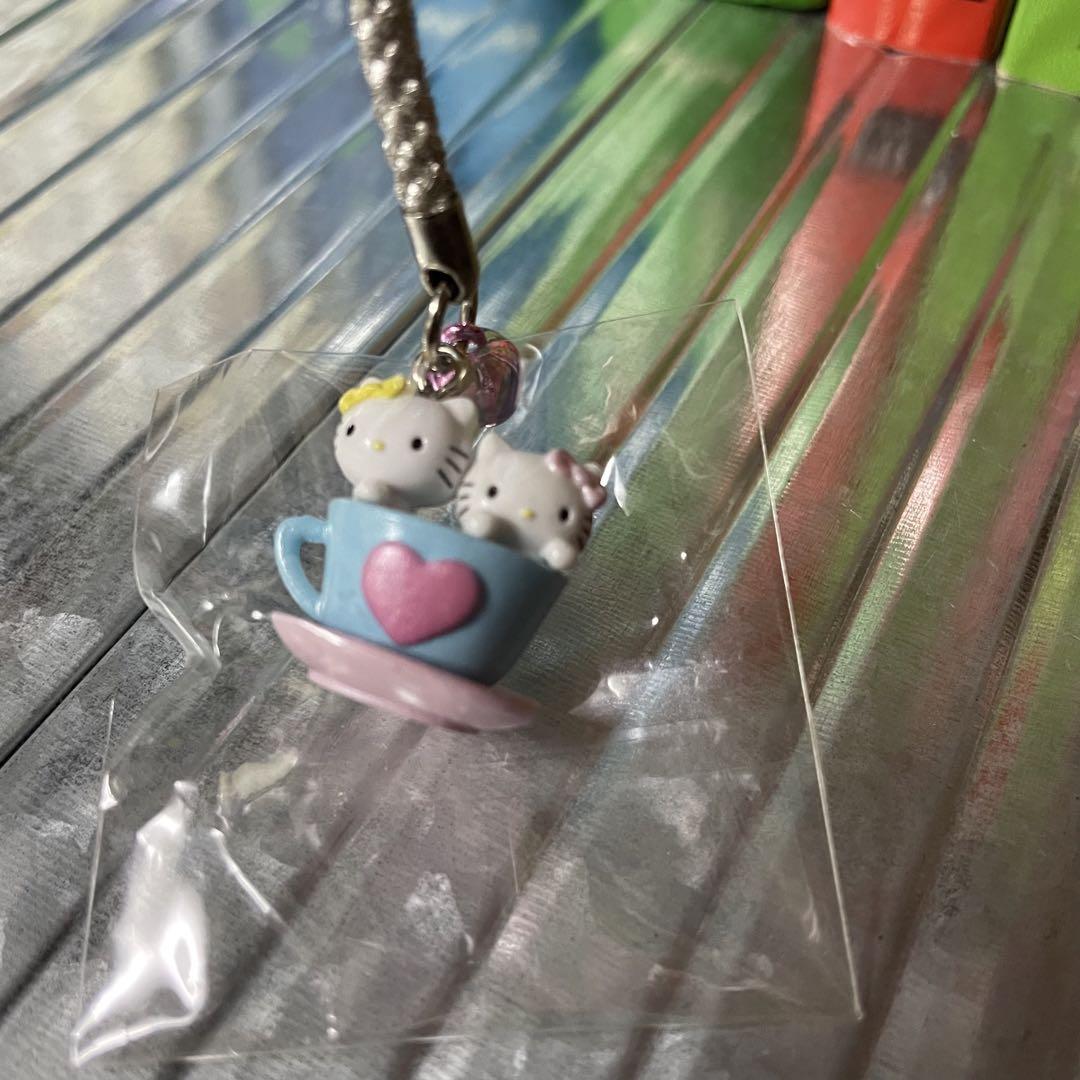サンリオ ご当地キティ KITTY&MIMMY 根付けストラップ カップ