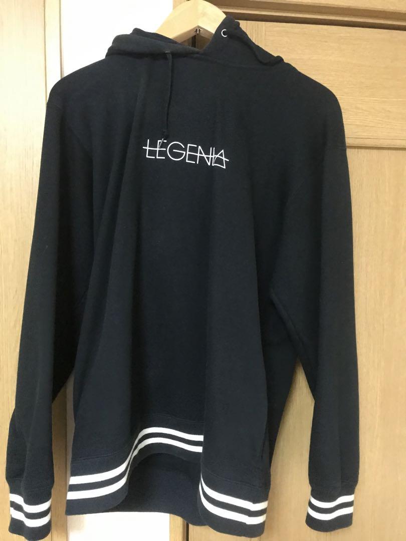 LEGENDA 文字ロゴパーカー