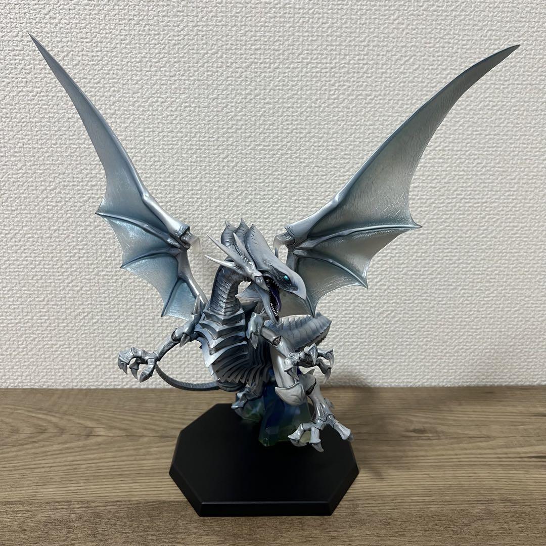 【最終値下げ】遊戯王 ART WORKS MONSTERS 青眼の白龍