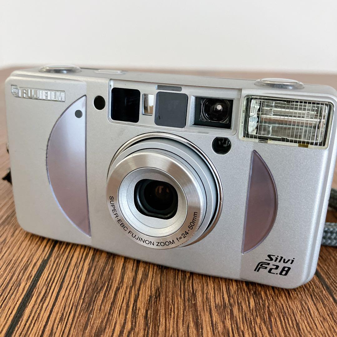フジフィルム FUJIFILM Silvi F2.8 コンパクトフィルムカメラ Amazon | FUJIFILM SILVI F2.8 | コンパクト 通販