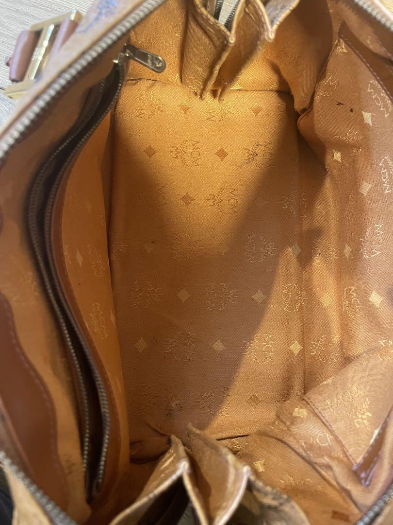 MCM ブラウンレザーハンドバッグ