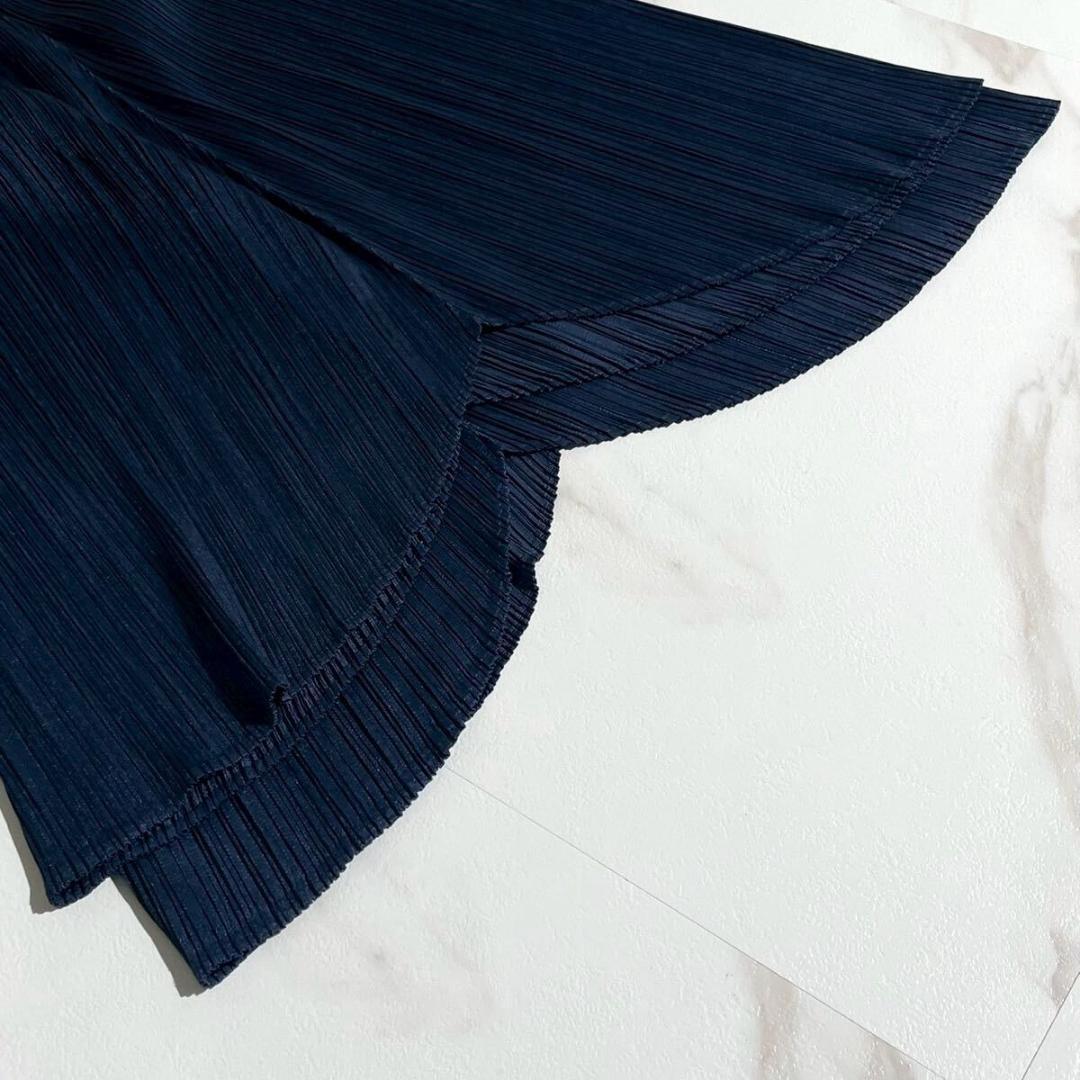 極美品 23AW✨プリーツプリーズ フローズンフラワー ワイドフレア 雪の華 極美品 23AW✨プリーツプリーズ フローズンフラワー ワイドフレア 雪の華