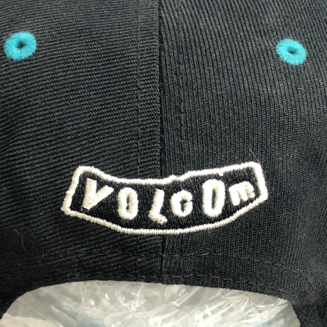 【アメリカ買付品】キャップ　トラッカーキャップ　刺繡ロゴ　ボルコム　VOLCOM