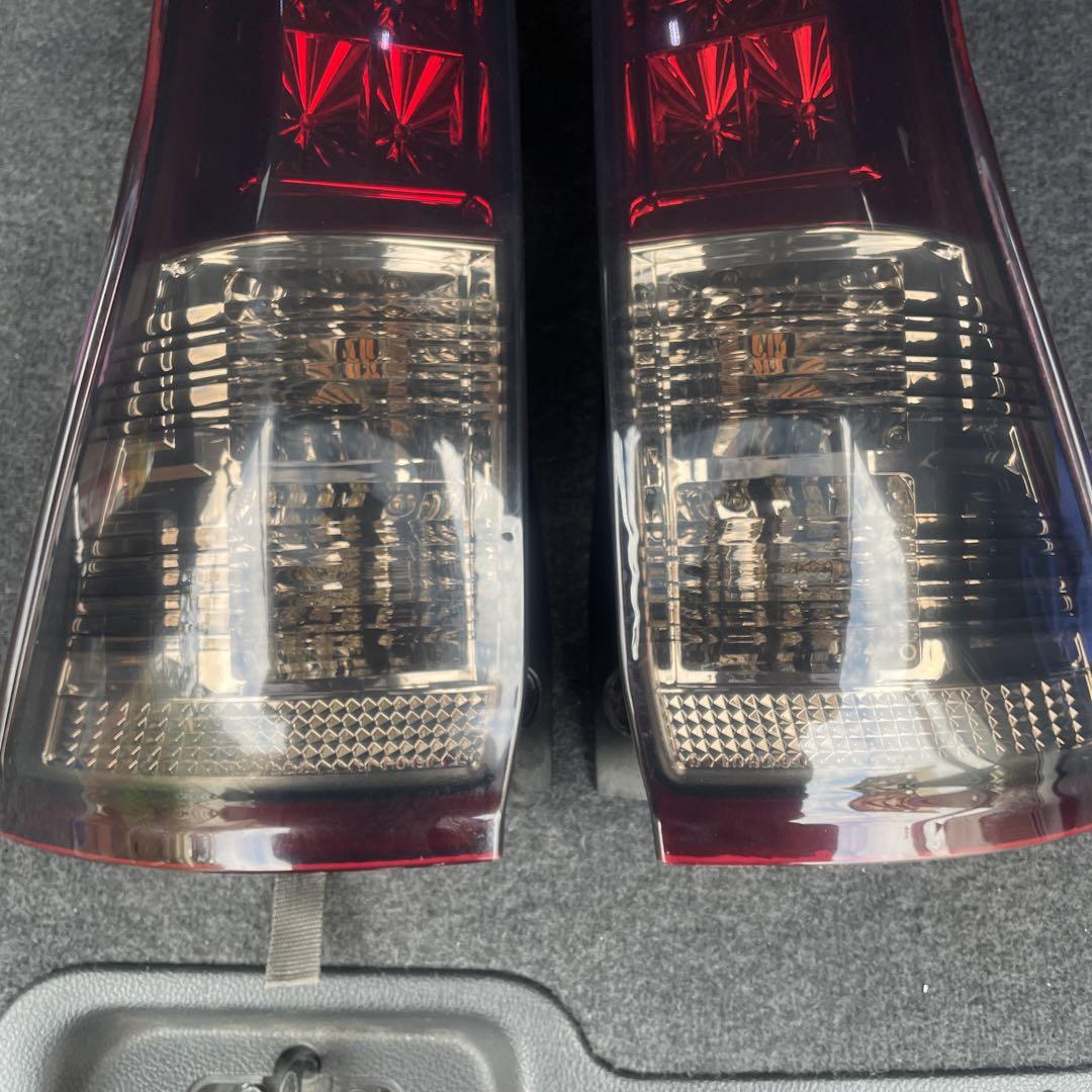 美品  セレナC25  CC25 後期  LEDテールランプ  LED球  全付