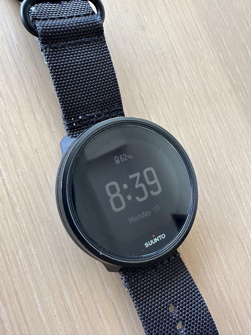 時計 Suunto 9 GEN 1 BARO CHARCOAL TITANIUM