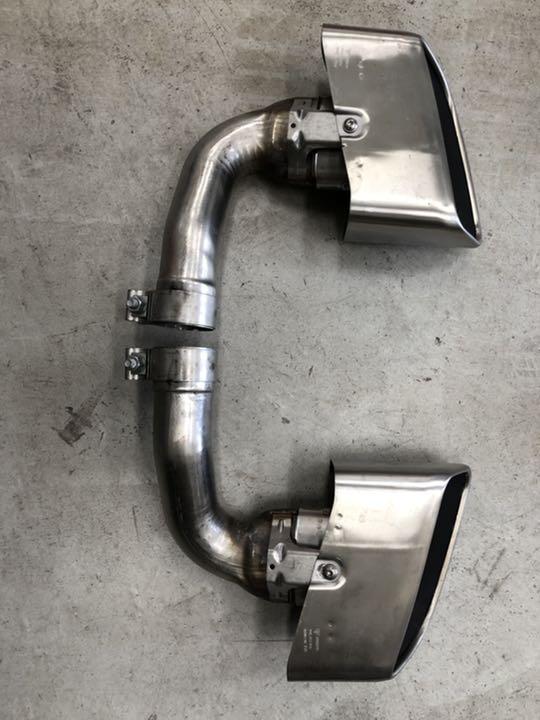 カイエン　v6現行モデル 純正マフラーカッター