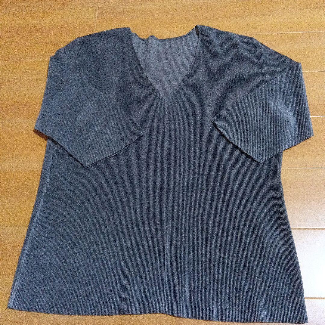 PLEATS PLEASE プリーツプリーズ　ミスト　 Vネック トップス