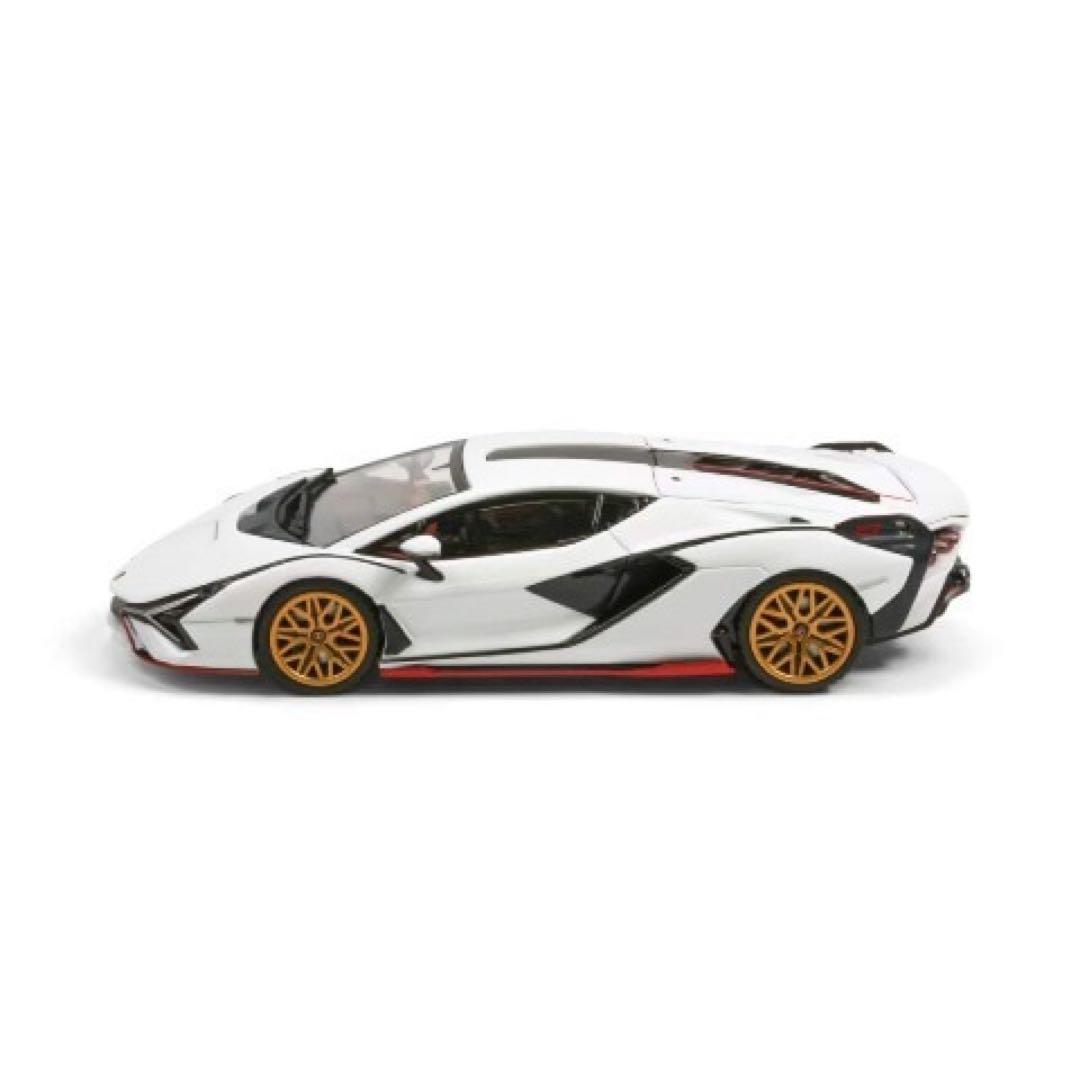 土曜日正午までの出品ixo1/18 wrcチームサポートカー