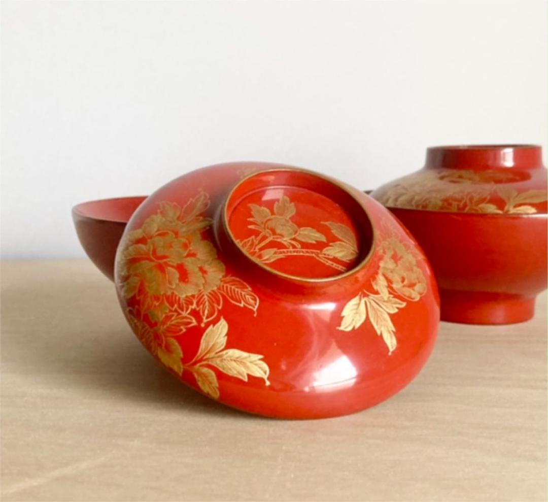 お買い得モデル 赤漆沈金花蝶牡丹漆椀セット 象彦や漆器、骨董市や お買い得モデル 赤漆沈金花蝶牡丹漆椀セット 象彦や漆器、骨董市や