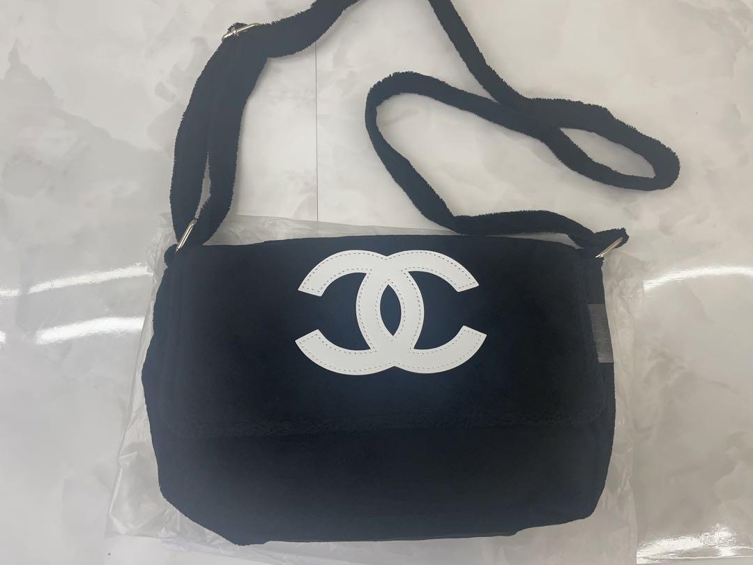 CHANEL ブラック ショルダーバッグ
