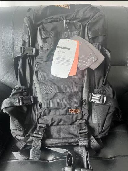 Mystery Ranch Blitz 30 バックパック