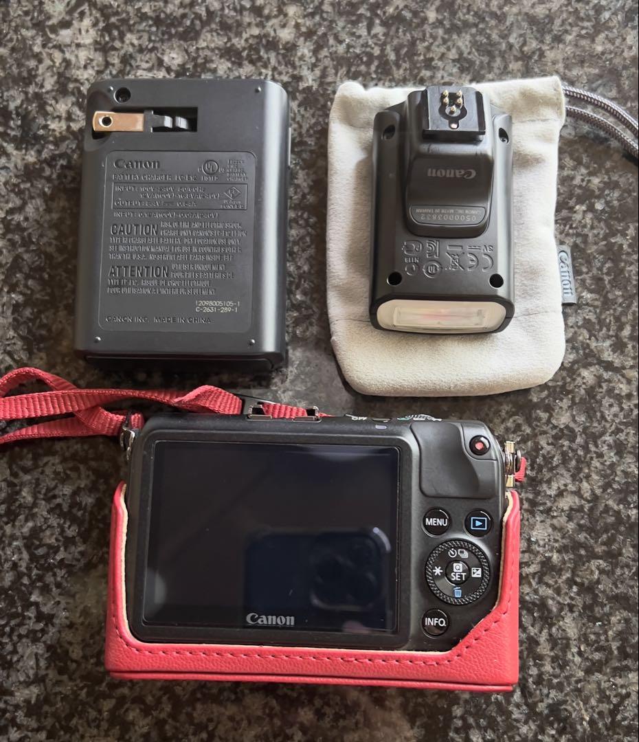 【美動品】Canon EOS M デジタル一眼ノンレフレックスAF・AEカメラ Amazon.co.jp: Canon EOS M Mirrorless Digital Camera, blk