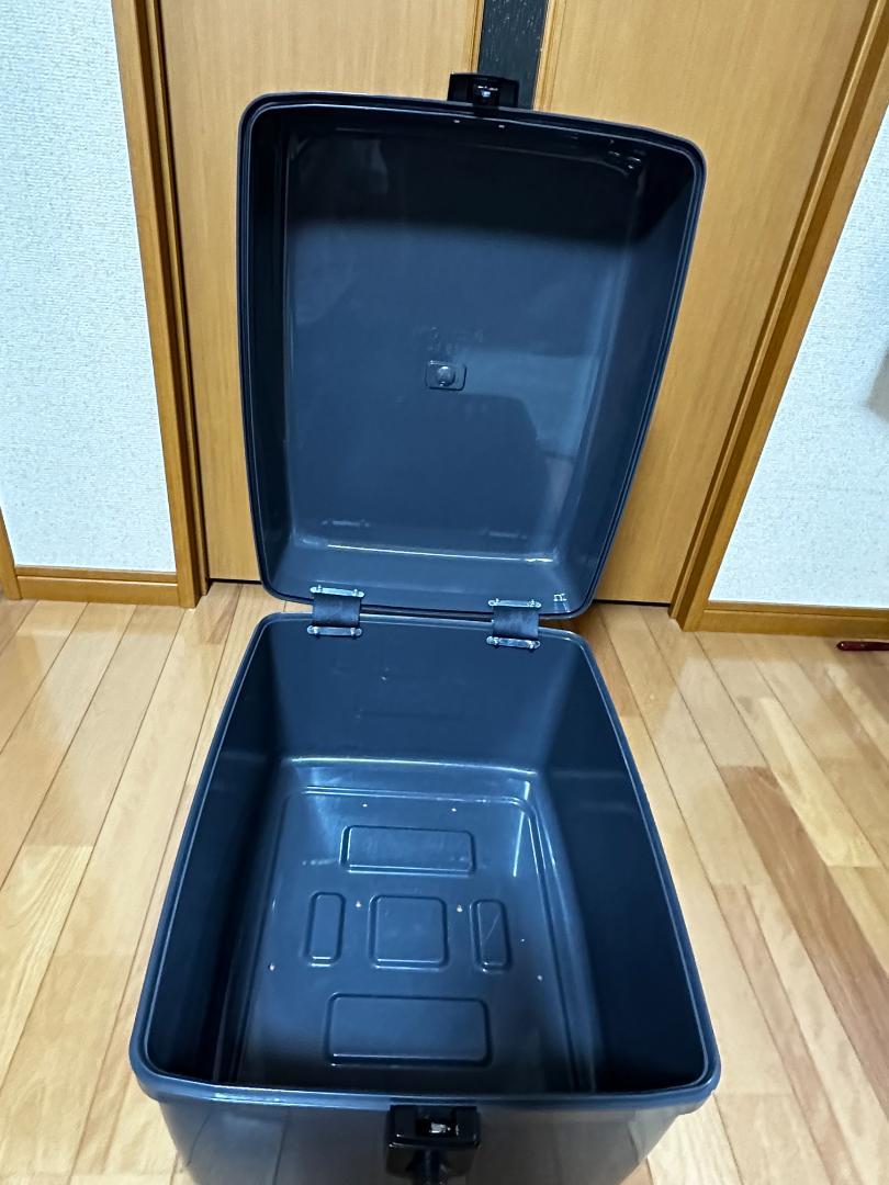 HONDA純正　カブ　ビジネスBOX（鍵付き）