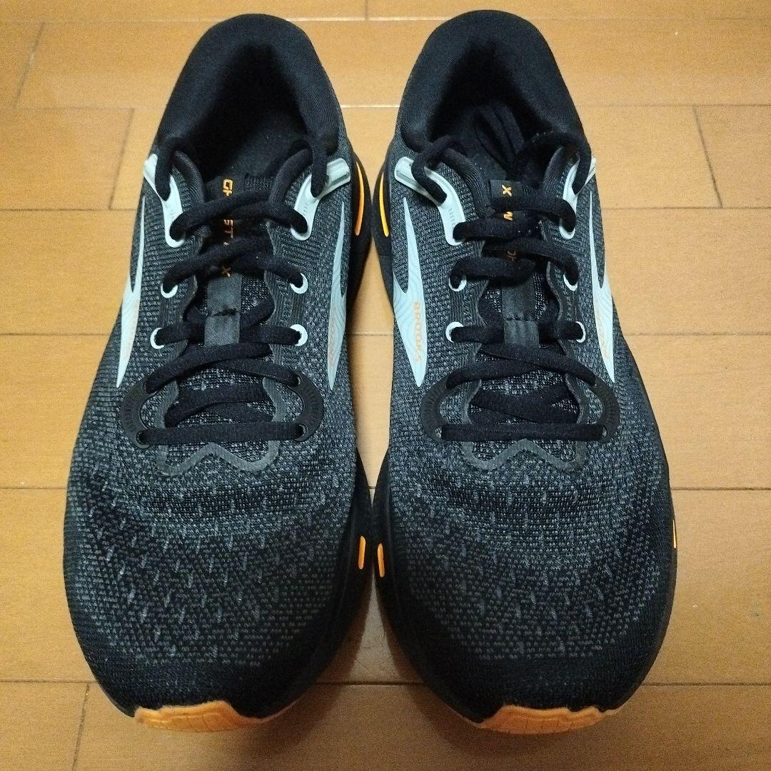 スパイク・シューズ BROOKS ghost max