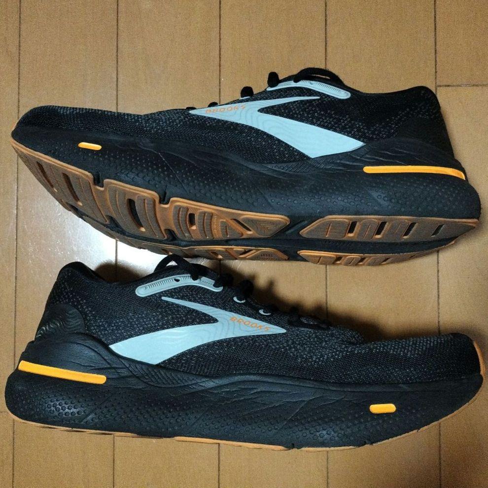 スパイク・シューズ BROOKS ghost max