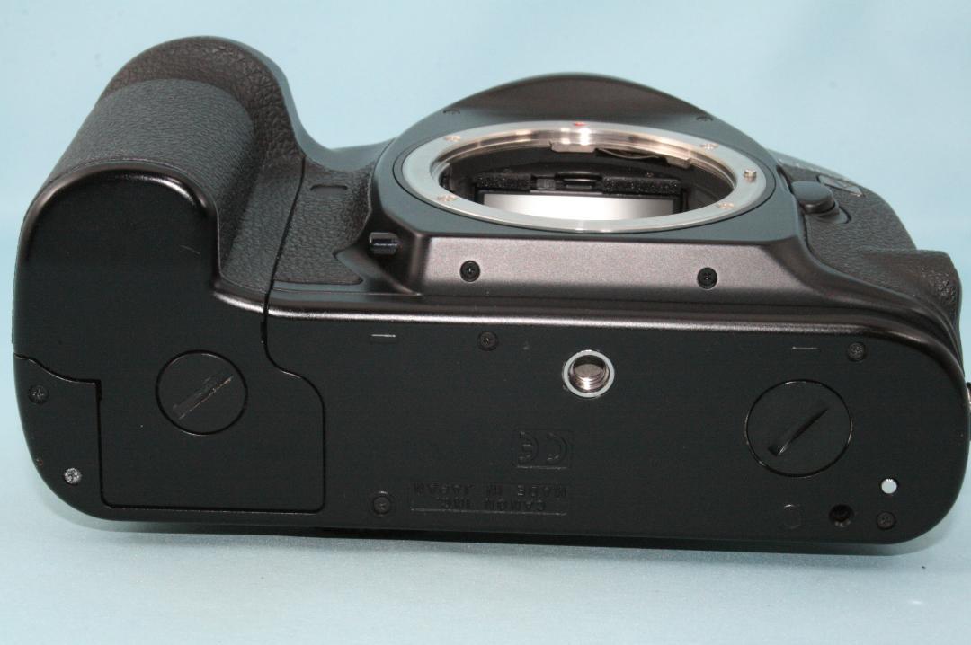 完動品 キヤノン Canon EOS-1V ボディ 返品保証 完動品 キヤノン Canon EOS-1V ボディ 返品保証