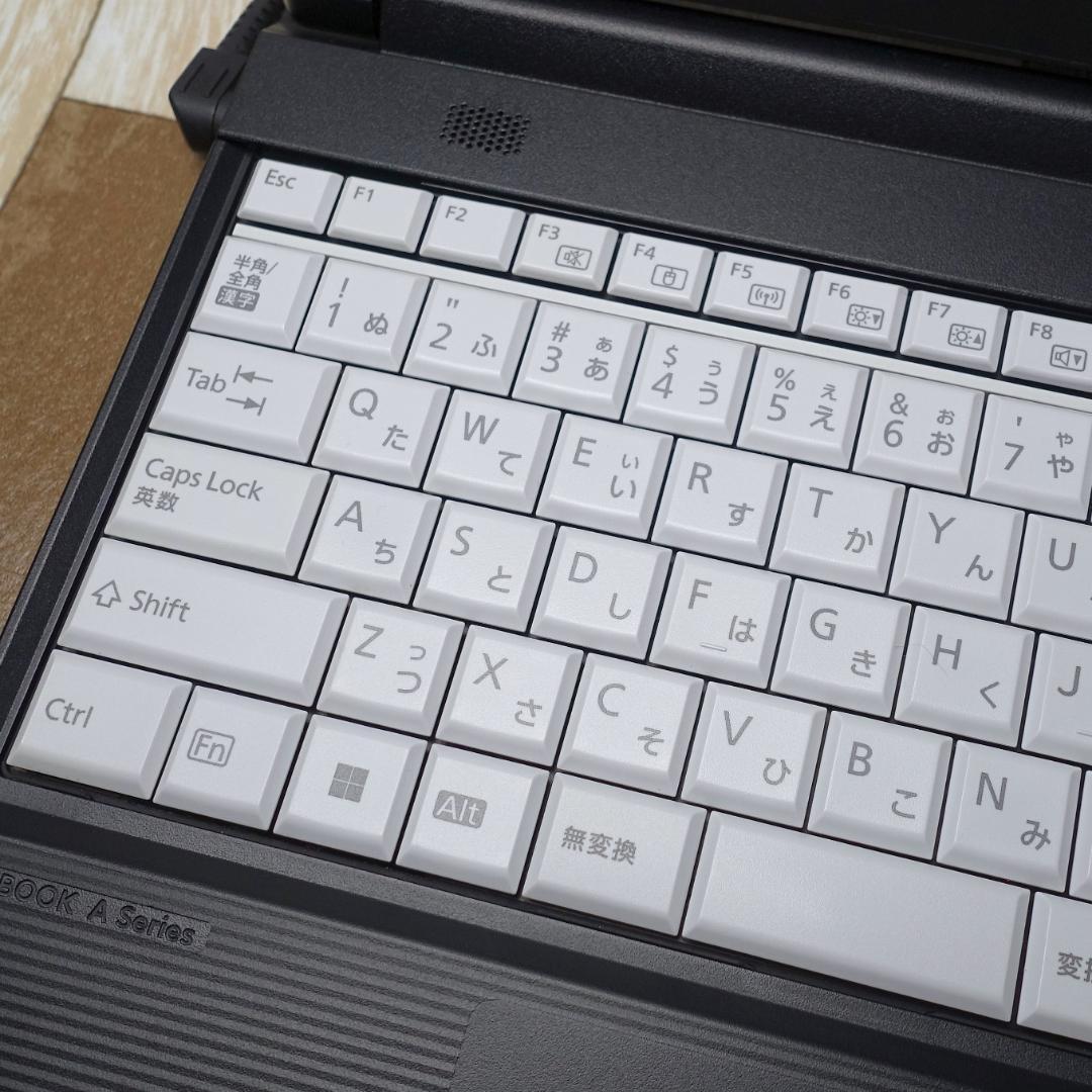 美品で神速の２０２２年製✨１２世代コアｉ５に超高速新品ＳＳＤ１ＴＢ＆大容量メモリ