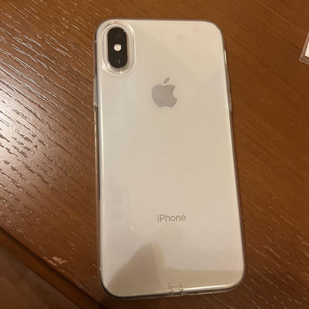 iPhone Xs Silver 64 GB docomoバッテリー100%