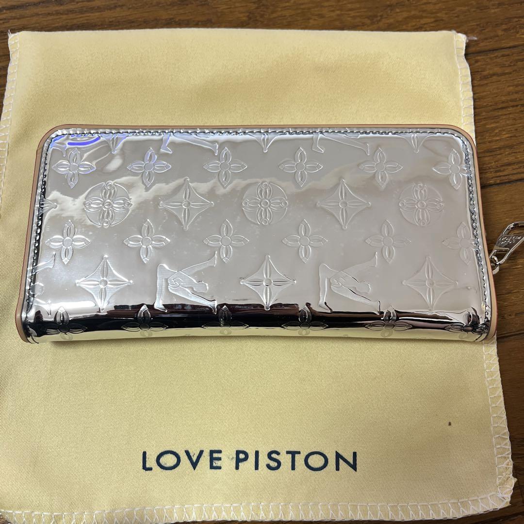 LOVE PISTON 財布 新品未使用 made in OMECO - メルカリ