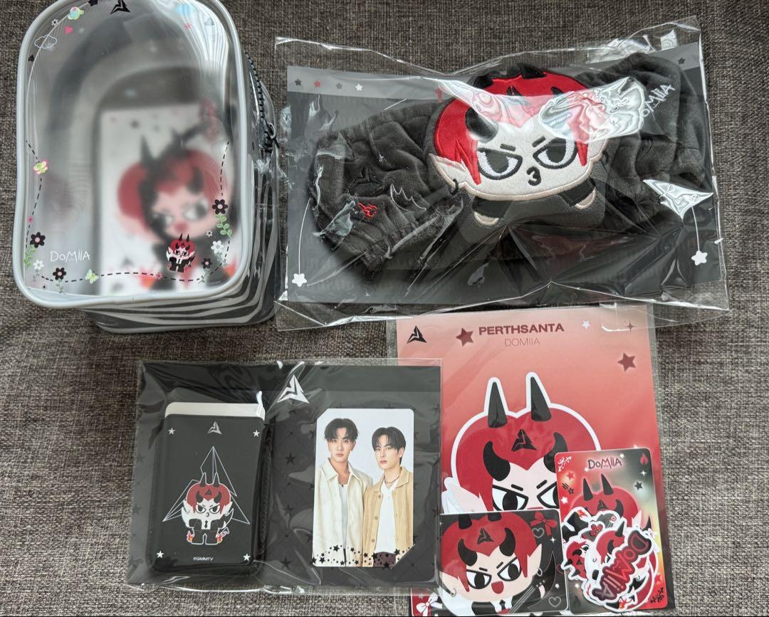 GMMTV BOOK FAIR MD グッズ DOMIIA PerthSanta