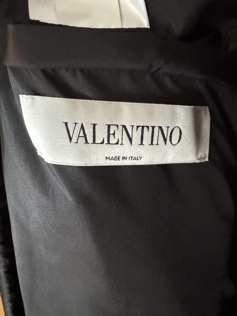 正規 VALENTINO ヴァレンティノ コート 黒 フード付